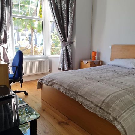 Daniari Guest Rooms Erith Exterior photo
