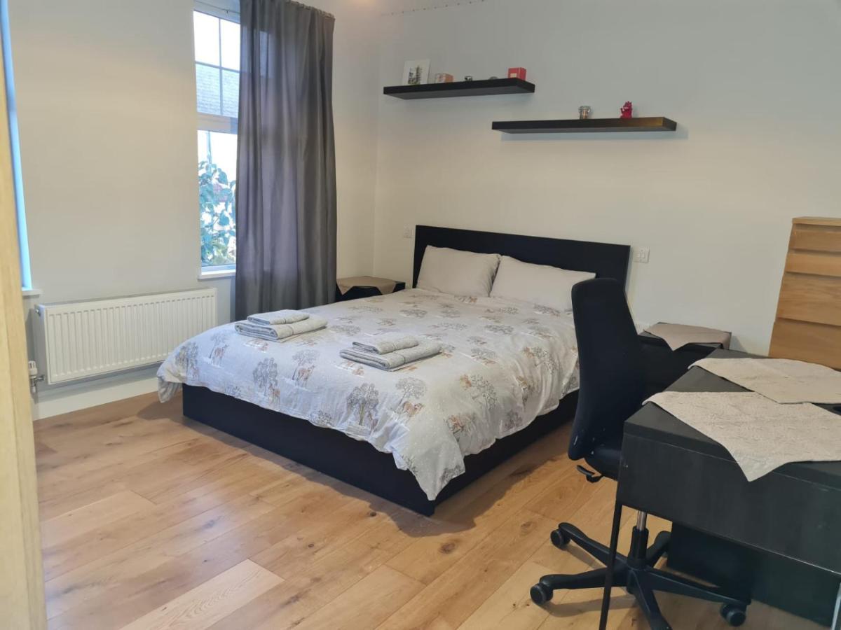 Daniari Guest Rooms Erith Exterior photo
