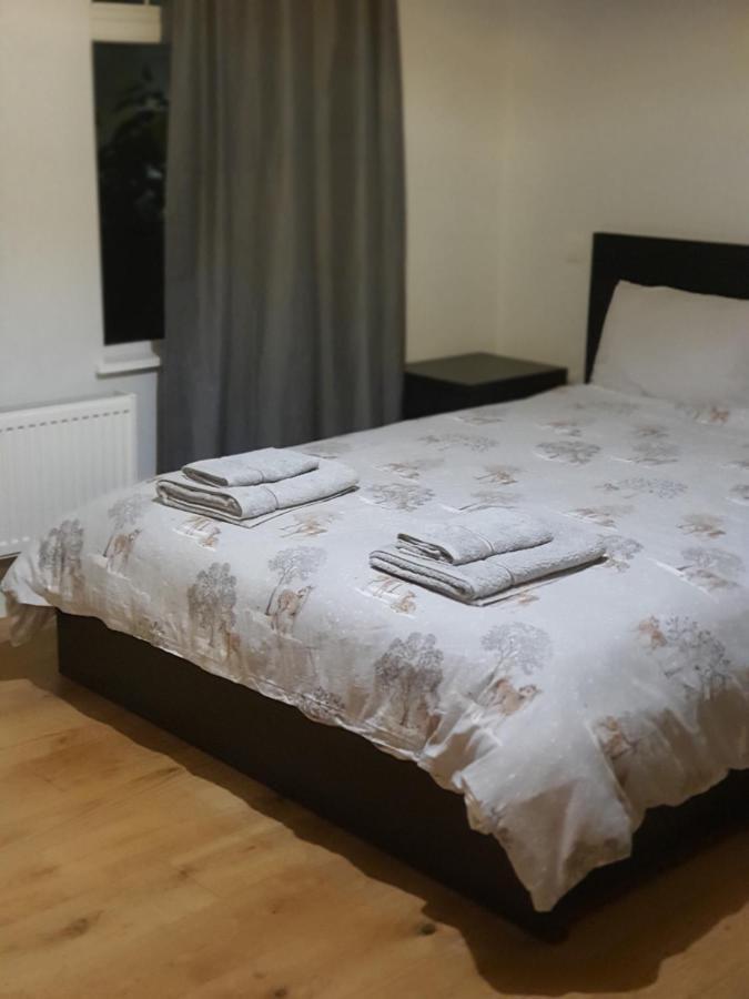 Daniari Guest Rooms Erith Exterior photo