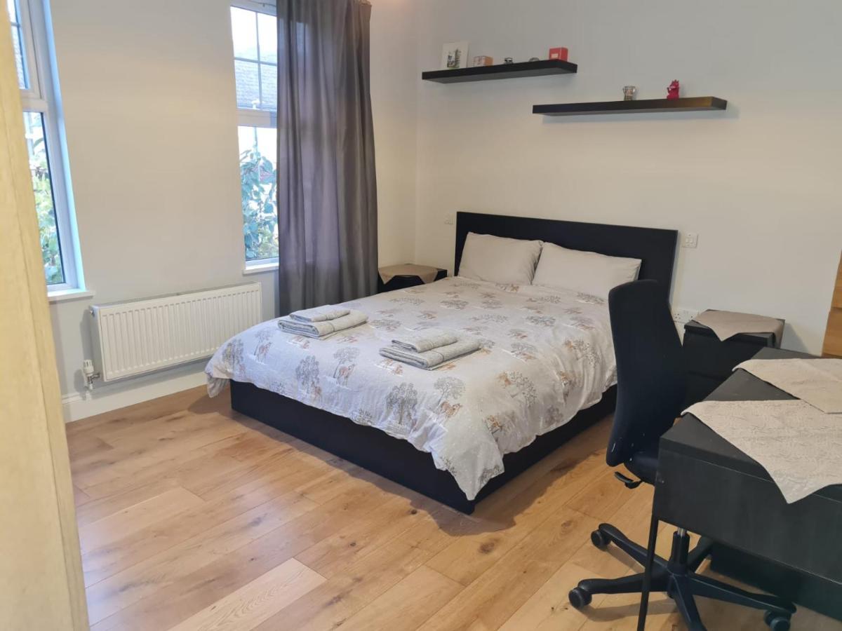 Daniari Guest Rooms Erith Exterior photo