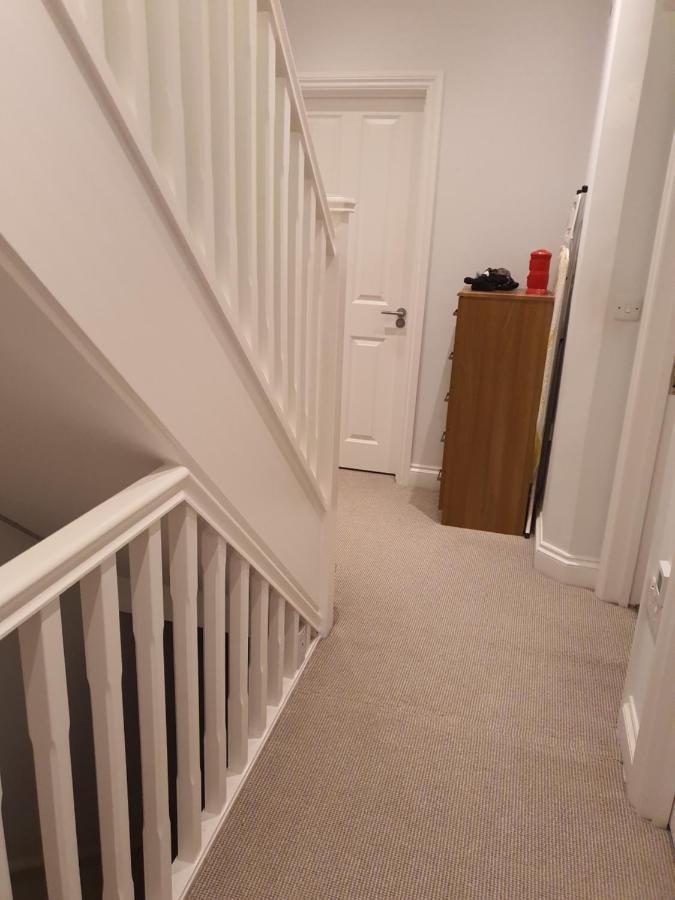 Daniari Guest Rooms Erith Exterior photo